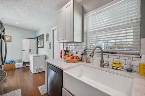 300 SW 25th Avenue, Fort Lauderdale FL - photo 18 of 58