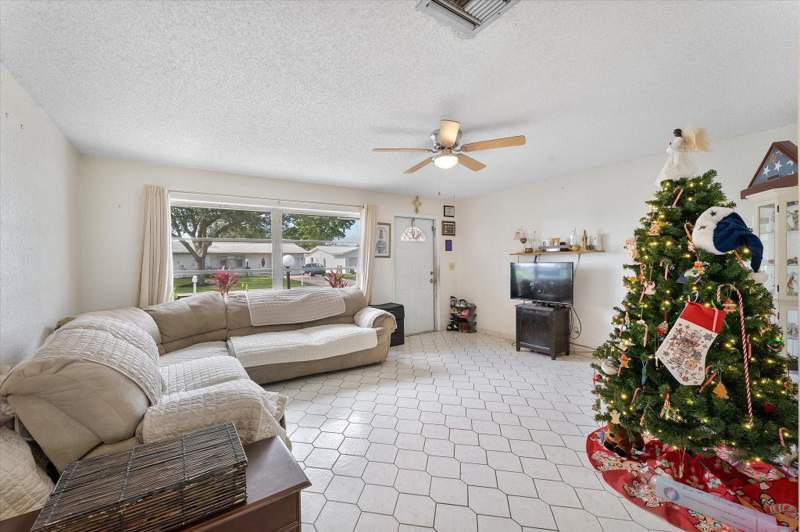 2 bedroom Single Family Residence at 1540 NW 85th Avenue, Lauderdale West 2 Sec 78-, Plantation — photo 5