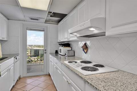 2841 N Ocean Boulevard #1809, Fort Lauderdale FL - photo 9 of 47