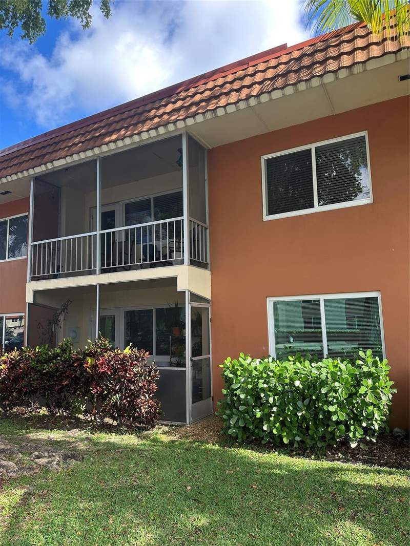 1 bedroom Condominium at 119 NE 19th Court #215 G, Manor Grove Village Two, Wilton Manors — photo 4