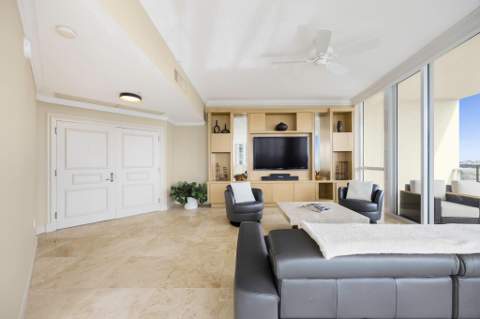 111 SE 8th Avenue #Ph-1701, Fort Lauderdale FL - photo 10 of 32