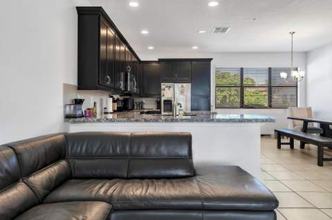 11303 SW 15th Street, Pembroke Pines FL - photo 12 of 32