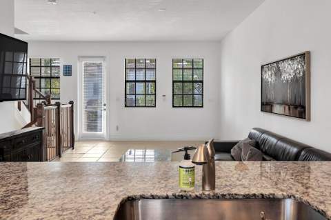11303 SW 15th Street, Pembroke Pines FL - photo 17 of 32
