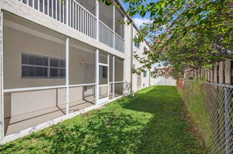 1450 N Riverside Drive #102, Pompano Beach FL - photo 18 of 32