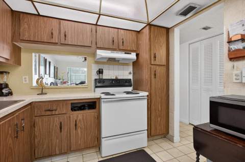 3050 Holiday Springs Boulevard #108, Margate FL - photo 9 of 26