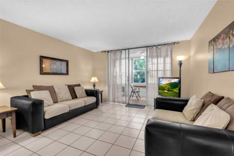 2600 NW 49th Avenue #309, Lauderdale Lakes FL - photo 7 of 26