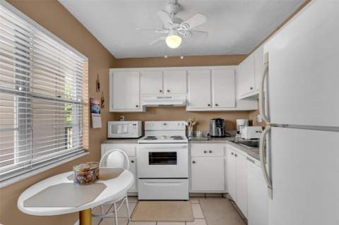 2600 NW 49th Avenue #309, Lauderdale Lakes FL - photo 11 of 26