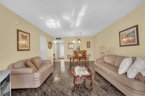 4850 NW 29th Court #221, Lauderdale Lakes FL - photo 9 of 25