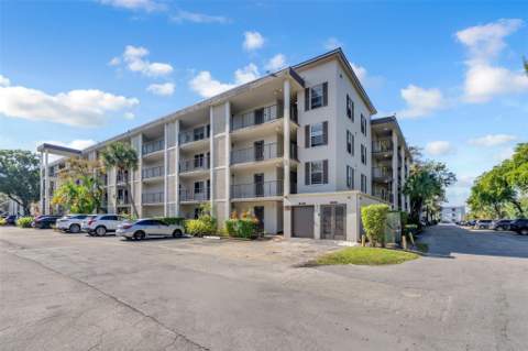 4850 NW 29th Court #221, Lauderdale Lakes FL - photo 7 of 25