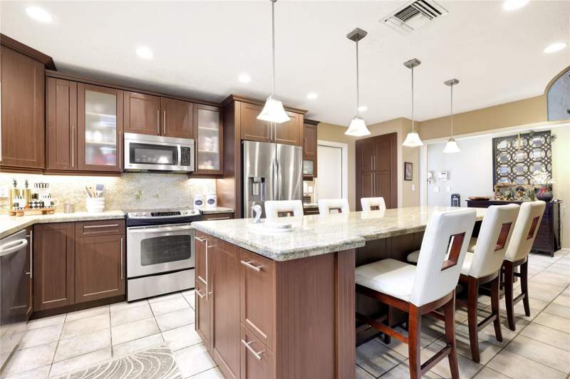 3 bedroom Single Family Residence at 4631 SW 30th Way, Avon Park 1st Add 51-45 B, Fort Lauderdale — photo 5