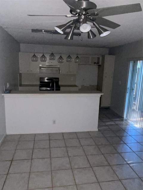 4887 NW 94th Terrace #4887, Sunrise FL - photo 6 of 17