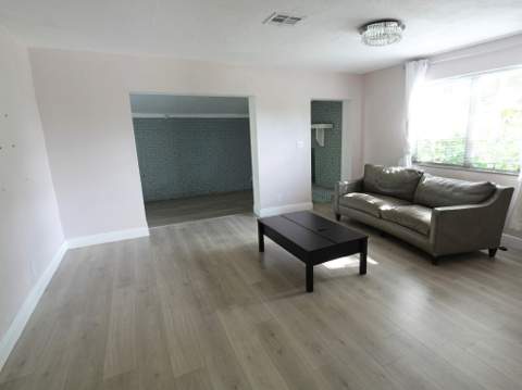 4421 NW 34th Court, Lauderdale Lakes FL - photo 6 of 23