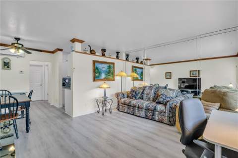 1050 SW 11th Street #1L, Hallandale Beach FL - photo 6 of 10