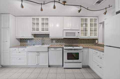 1261 NW 99th Terrace #47, Pembroke Pines FL - photo 6 of 38