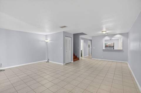 1261 NW 99th Terrace #47, Pembroke Pines FL - photo 17 of 38