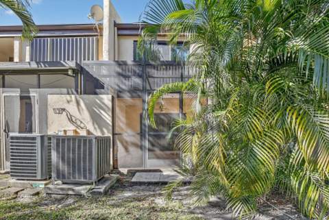 1261 NW 99th Terrace #47, Pembroke Pines FL - photo 20 of 38