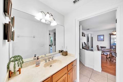 6944 NW Daffodil Lane, Port St. Lucie FL - photo 13 of 40