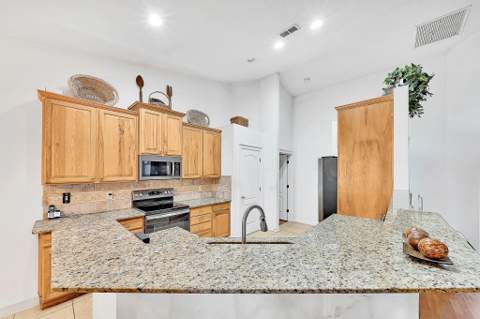 6944 NW Daffodil Lane, Port St. Lucie FL - photo 17 of 40