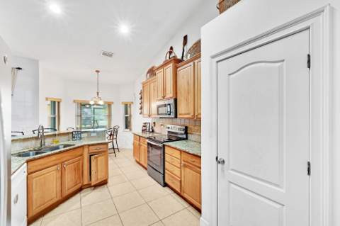 6944 NW Daffodil Lane, Port St. Lucie FL - photo 19 of 40