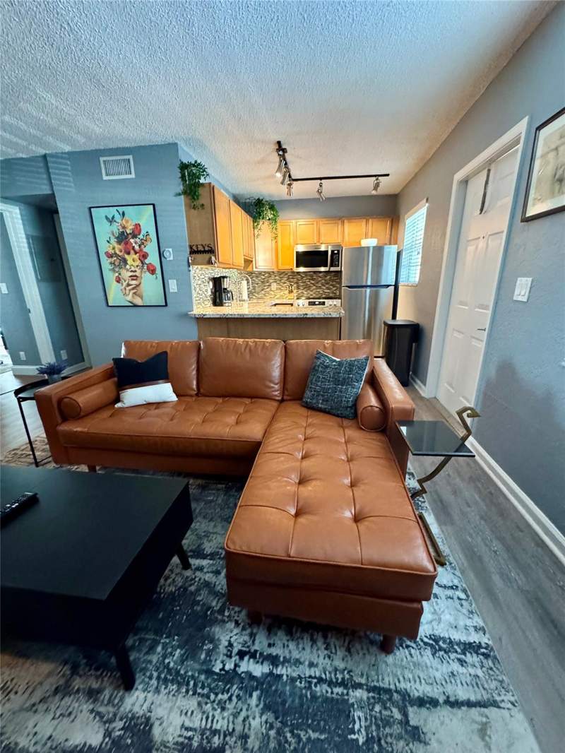 2 bedroom Condominium at 2660 NE 8th Avenue #211, The Grove, Wilton Manors — photo 4