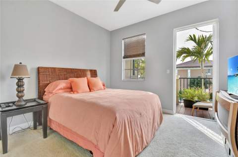 6927 Julia Gardens Drive, Coconut Creek FL - photo 14 of 33