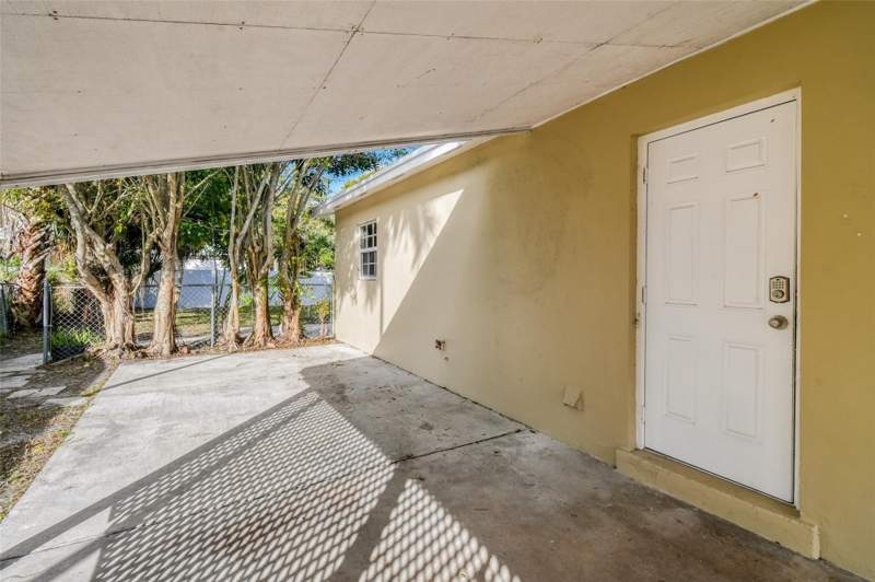 3 bedroom Single Family Residence at 1227 Cherokee Street, Jupiter River Estates Add, Jupiter — photo 4