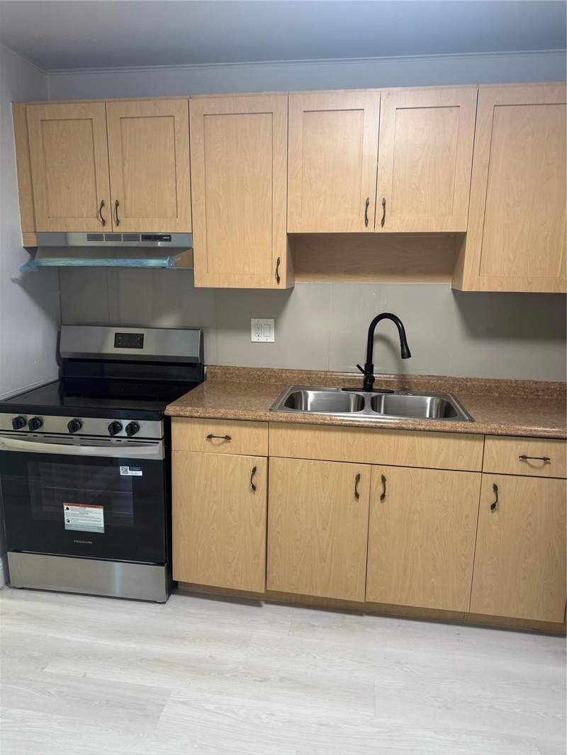 2 bedroom Single Family Residence at 6640 SW 20th Street, Broadview Country Club Es, Pompano Beach — photo 4