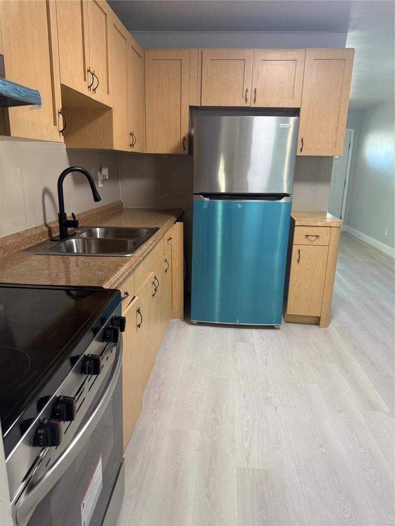 2 bedroom Single Family Residence at 6640 SW 20th Street, Broadview Country Club Es, Pompano Beach — photo 5