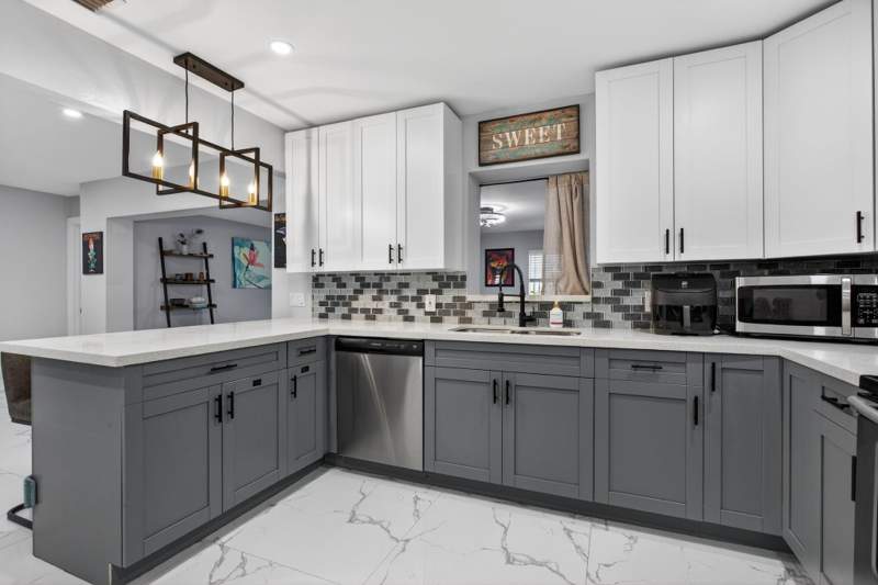 3 bedroom Single Family Residence at 3330 NW 69th Street, Palm-Aire Village 2 Sec A, Fort Lauderdale — photo 3