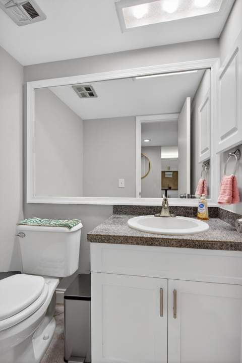 2314 S Cypress Bend Drive #114, Pompano Beach FL - photo 7 of 38