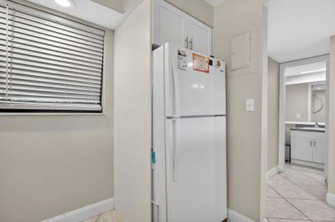 2314 S Cypress Bend Drive #114, Pompano Beach FL - photo 10 of 38