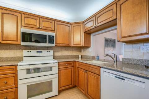 3920 Inverrary Boulevard #604-c, Lauderhill FL - photo 11 of 54