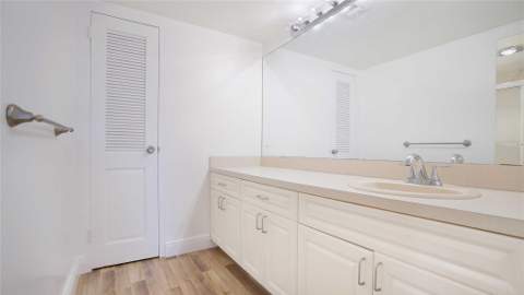 3430 Galt Ocean Drive #205, Fort Lauderdale FL - photo 19 of 38