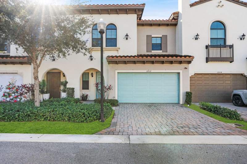 3 bedroom Townhouse at 12512 NW 32 Manor #3, Artesia, Sunrise — photo 2