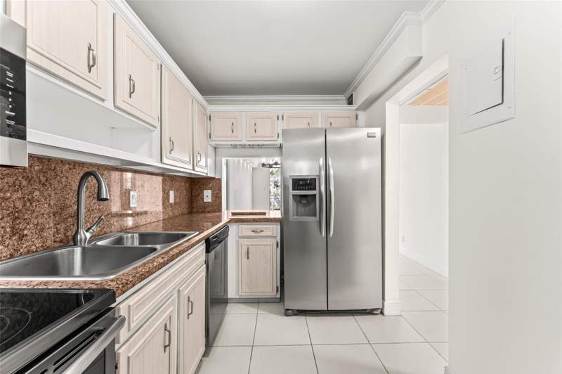 2 bedroom Condominium at 4500 N Federal Highway #344e, Lighthouse Point Plaza Co, Lighthouse Point — photo 3