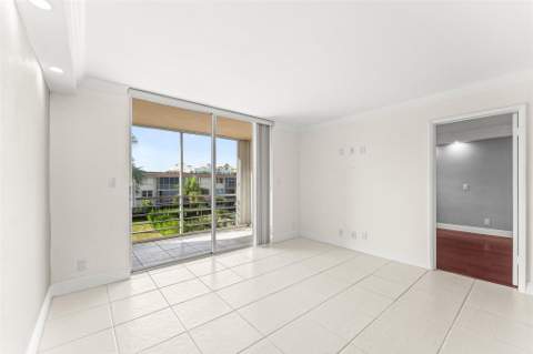 4500 N Federal Highway #344e, Lighthouse Point FL - photo 8 of 36