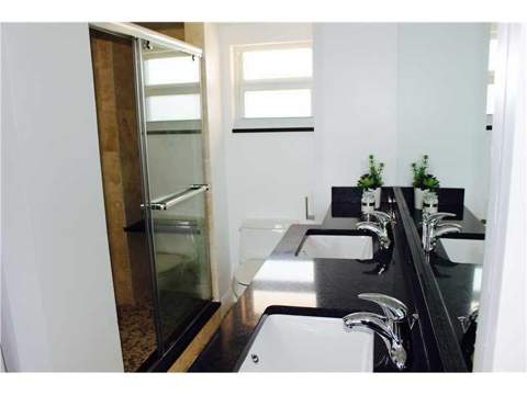 333 NE 21st Avenue #1108, Deerfield Beach FL - photo 16 of 34