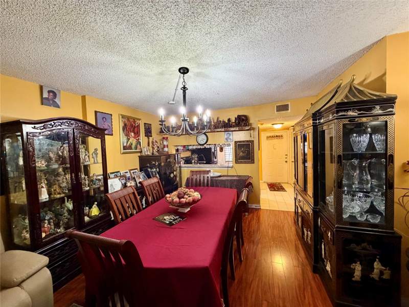 2 bedroom Condominium at 6575 W Oakland Park Boulevard #202, Isles of Inverrary, Lauderhill — photo 4