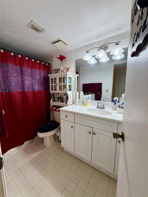 6575 W Oakland Park Boulevard #202, Lauderhill FL - photo 9 of 16