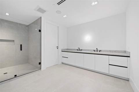 160 Isle Of Venice Drive #302, Fort Lauderdale FL - photo 21 of 42