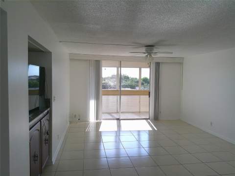 403 NW 68th Avenue #519, Plantation FL - photo 10 of 37