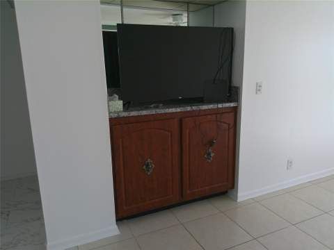 403 NW 68th Avenue #519, Plantation FL - photo 11 of 37