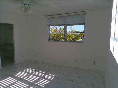 403 NW 68th Avenue #519, Plantation FL - photo 12 of 37