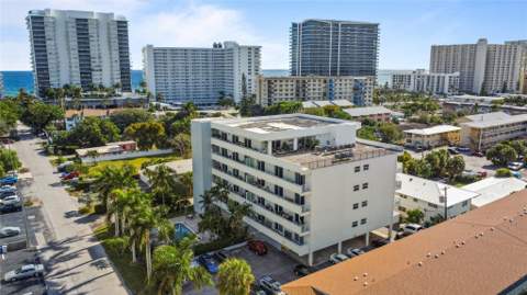 3212 NE 12th Street #203, Pompano Beach FL - photo 22 of 33