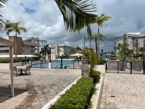 1865 S Ocean Drive #11N, Hallandale Beach FL - photo 15 of 20