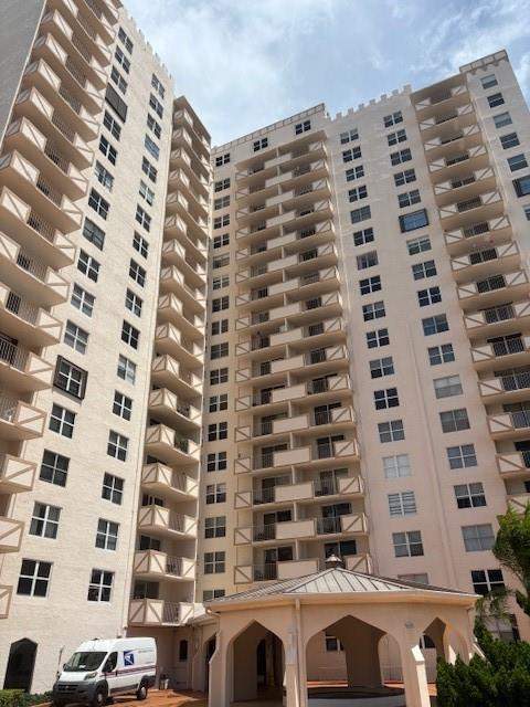 1865 S Ocean Drive #11N, Hallandale Beach FL - photo 16 of 20