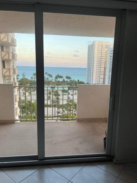 1865 S Ocean Drive #11N, Hallandale Beach FL - photo 17 of 20
