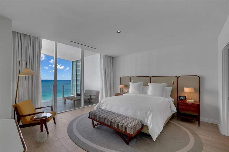 2 bedroom Condominium at 525 N Fort Lauderdale Beach Boulevard #1204, Four Seasons, Fort Lauderdale — photo 2