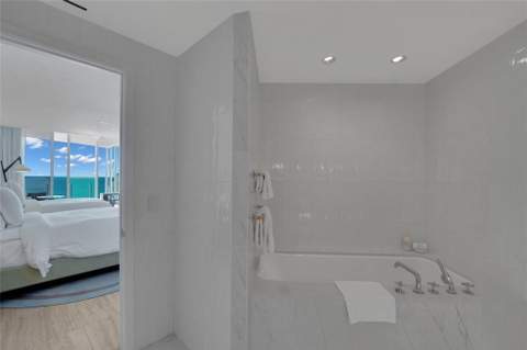 525 N Fort Lauderdale Beach Boulevard #1204, Fort Lauderdale FL - photo 11 of 44