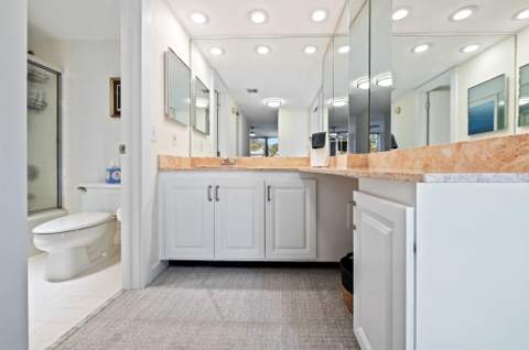 3900 Oaks Clubhouse Drive #310, Pompano Beach FL - photo 22 of 32